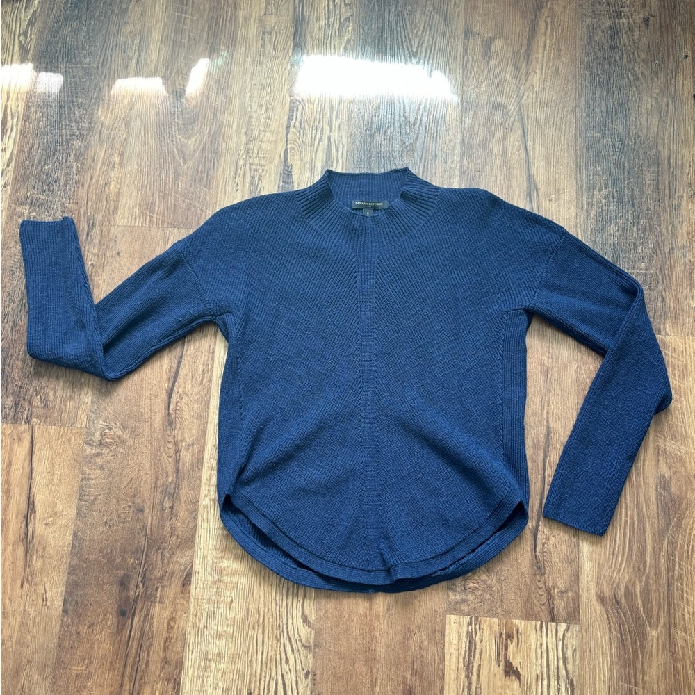 Banana Republic Navy Sweatshirt
